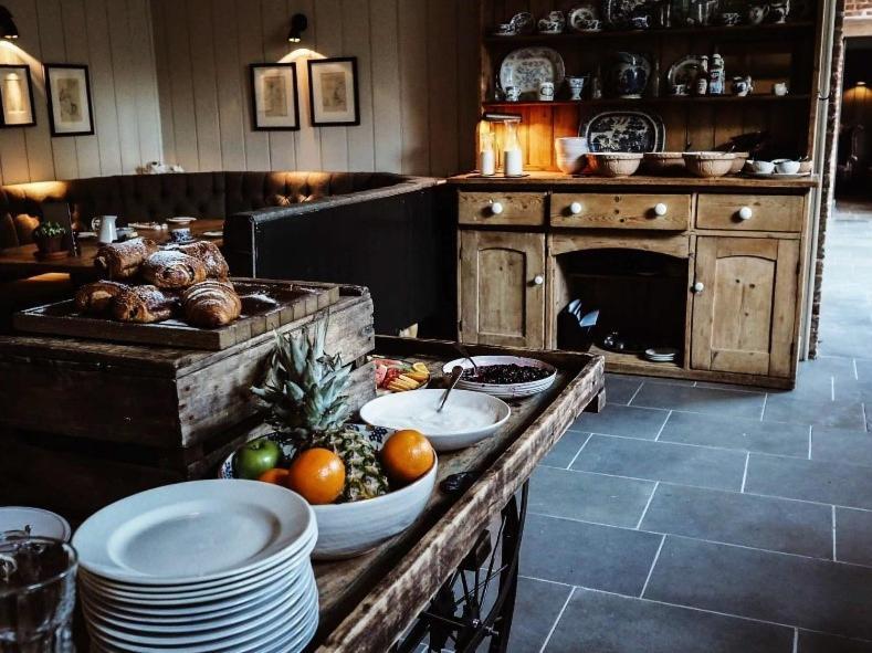 Middleton Lodge Estate Richmond  Bagian luar foto